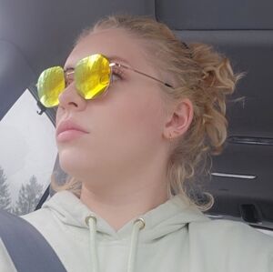 Meet your Posher, Bailey